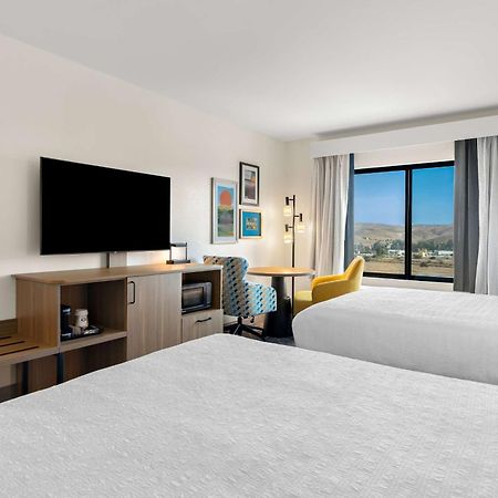 Hampton Inn & Suites Corona, Ca ภายนอก รูปภาพ