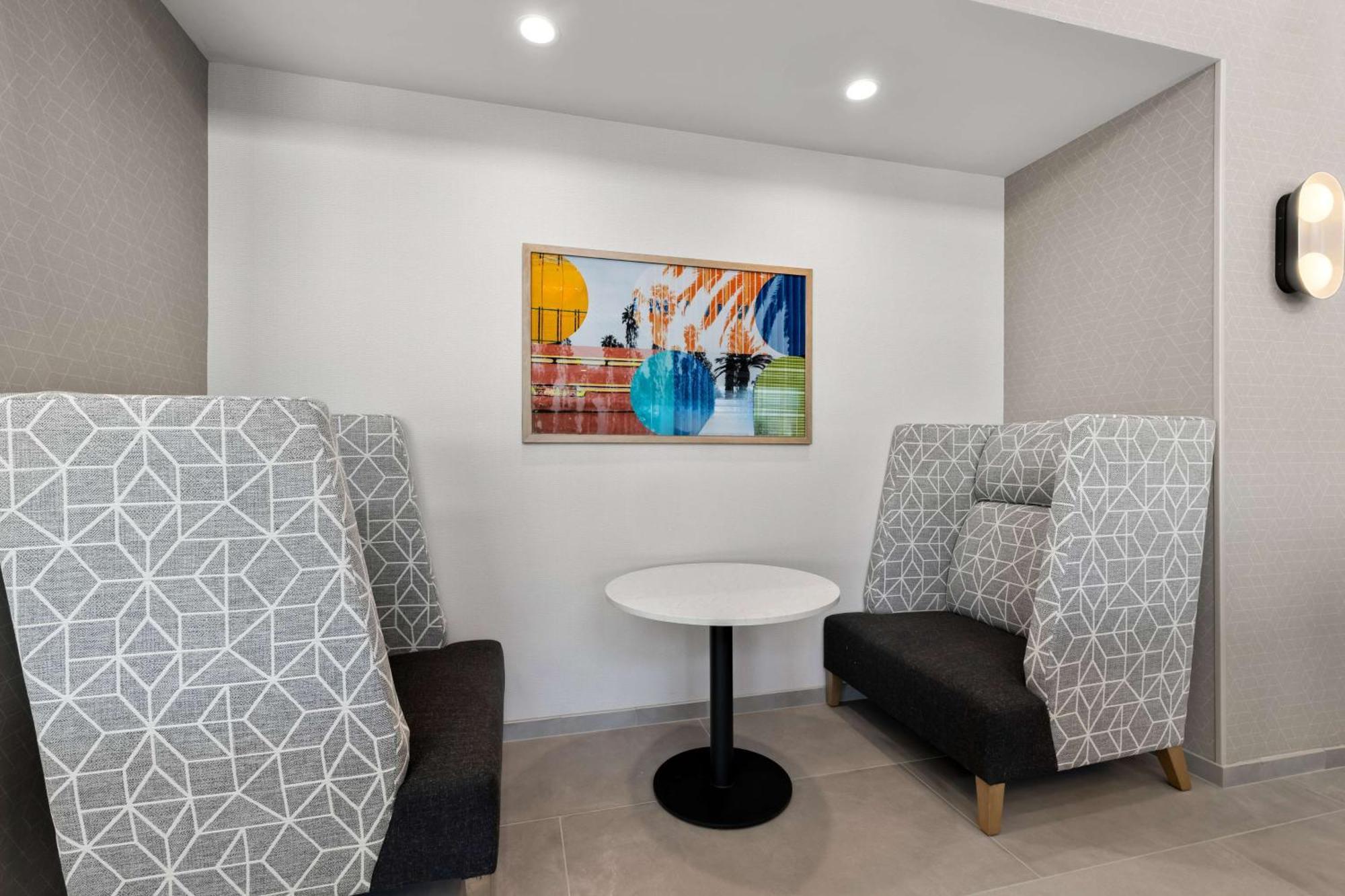 Hampton Inn & Suites Corona, Ca ภายนอก รูปภาพ