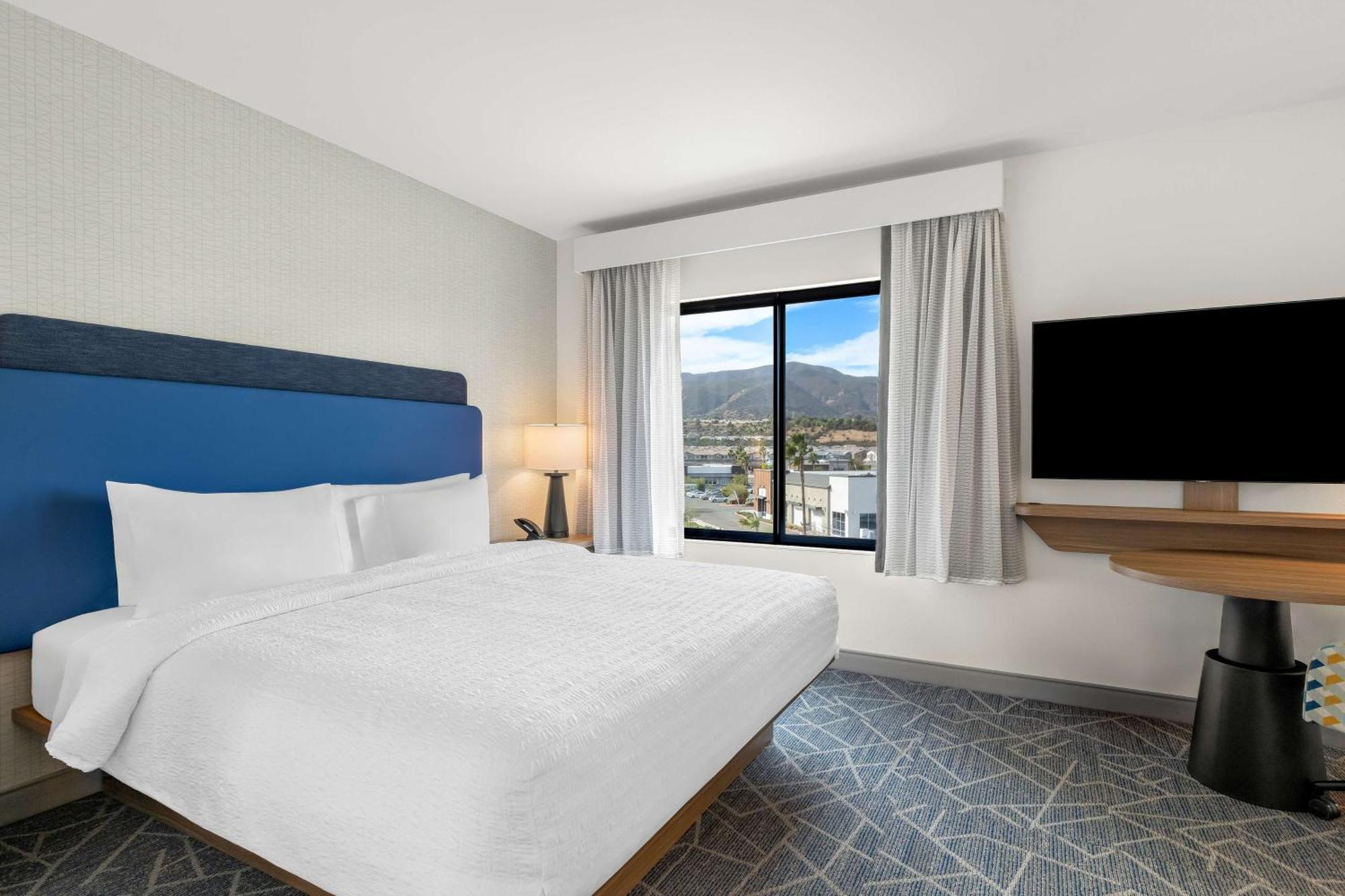 Hampton Inn & Suites Corona, Ca ภายนอก รูปภาพ